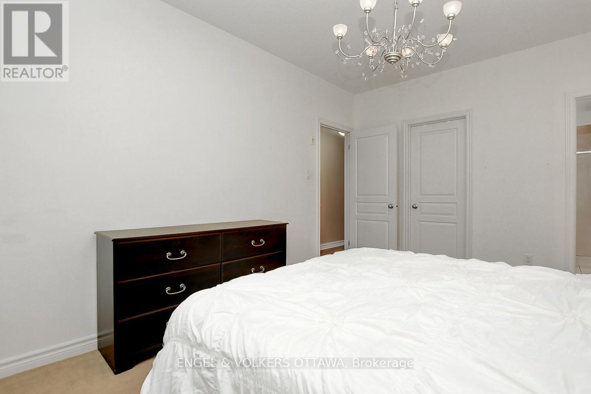 E - 188 Hornchurch Lane, Ottawa, Ontario  K2J 2T3 - Photo 25 - X12356378