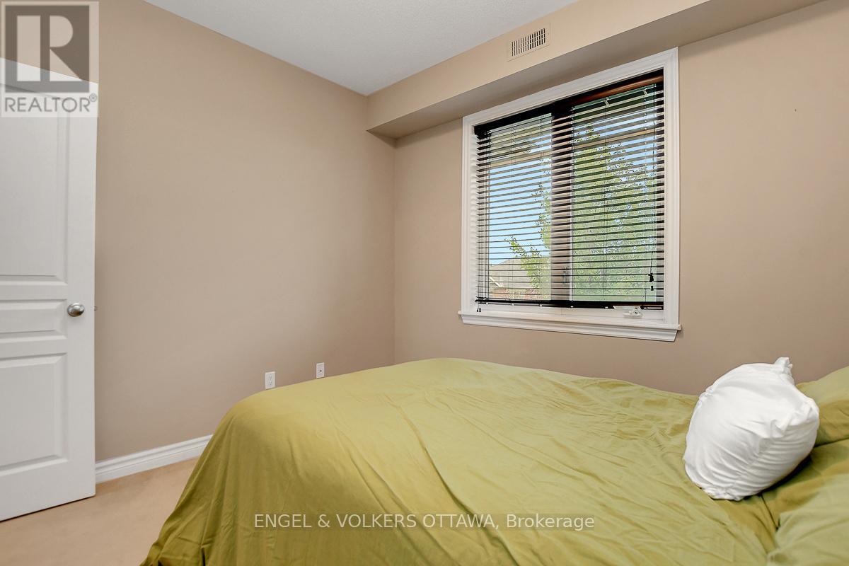 E - 188 Hornchurch Lane, Ottawa, Ontario  K2J 2T3 - Photo 29 - X12356378