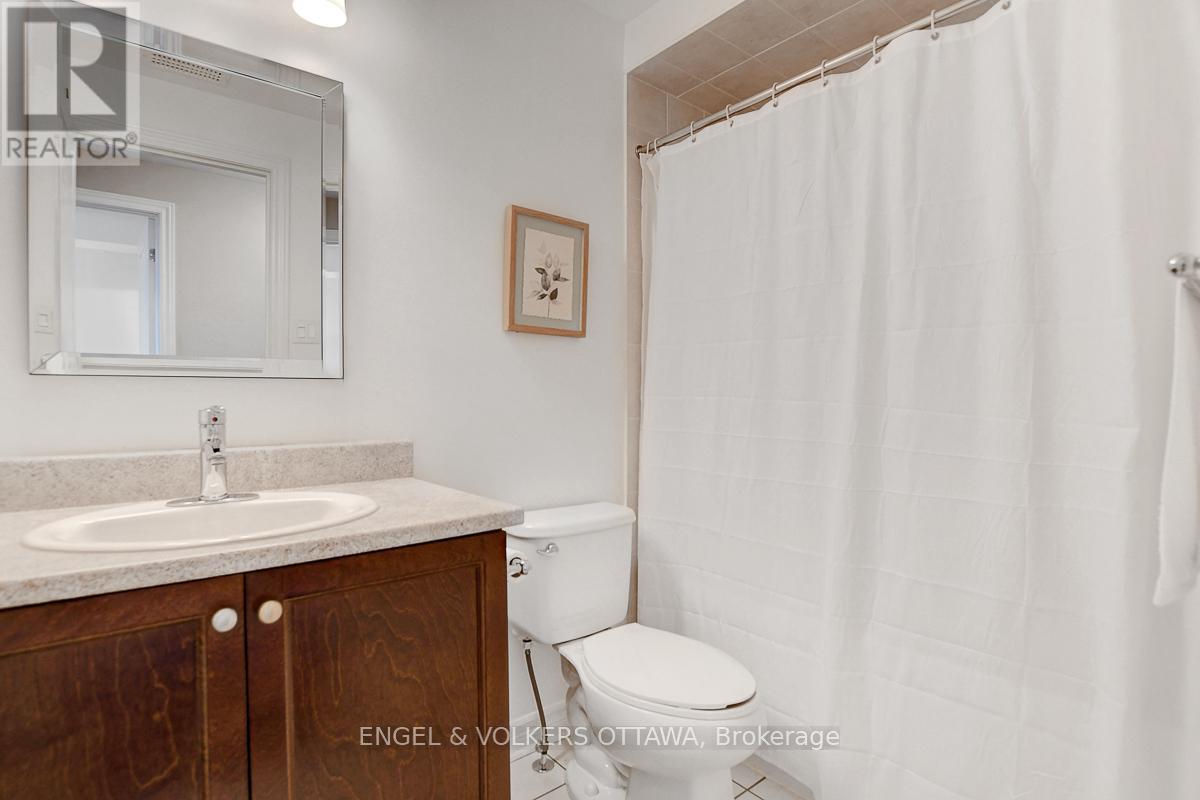E - 188 Hornchurch Lane, Ottawa, Ontario  K2J 2T3 - Photo 30 - X12356378