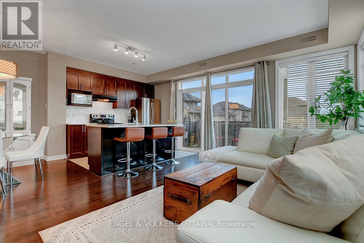 E - 188 Hornchurch Lane, Ottawa, Ontario  K2J 2T3 - Photo 9 - X12356378