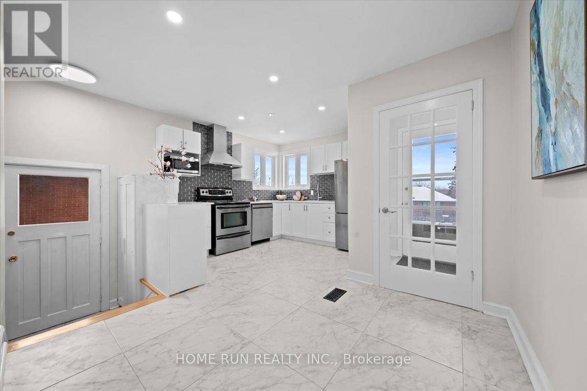 841 Iroquois Road, Ottawa, Ontario  K2A 3N3 - Photo 2 - X12356392