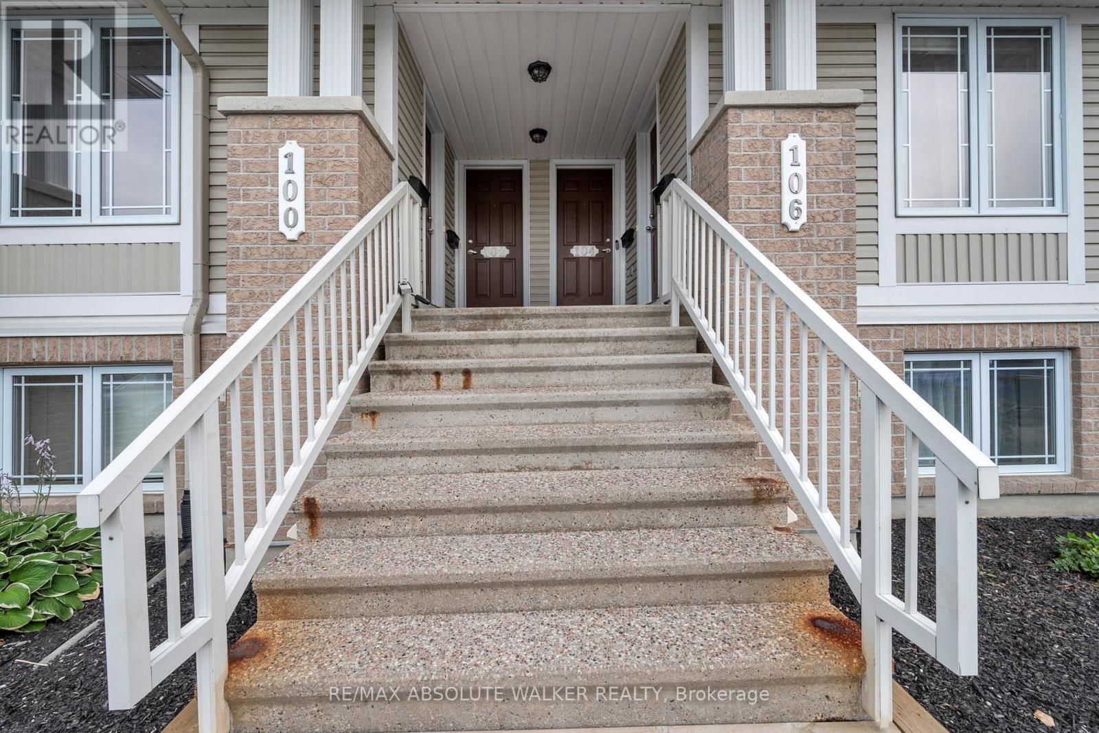102 Brentmore Private, Ottawa, Ontario  K4A 0B7 - Photo 2 - X12356400