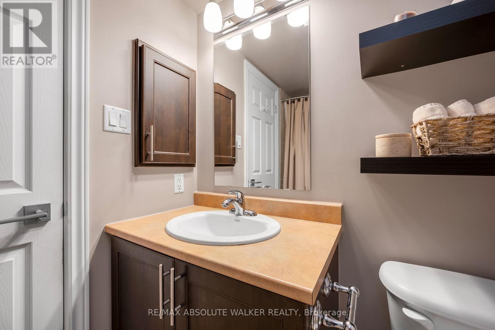 102 Brentmore Private, Ottawa, Ontario  K4A 0B7 - Photo 35 - X12356400