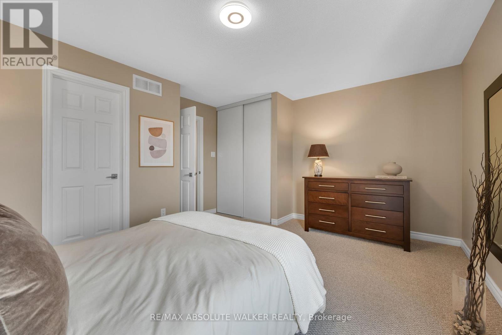 102 Brentmore Private, Ottawa, Ontario  K4A 0B7 - Photo 40 - X12356400