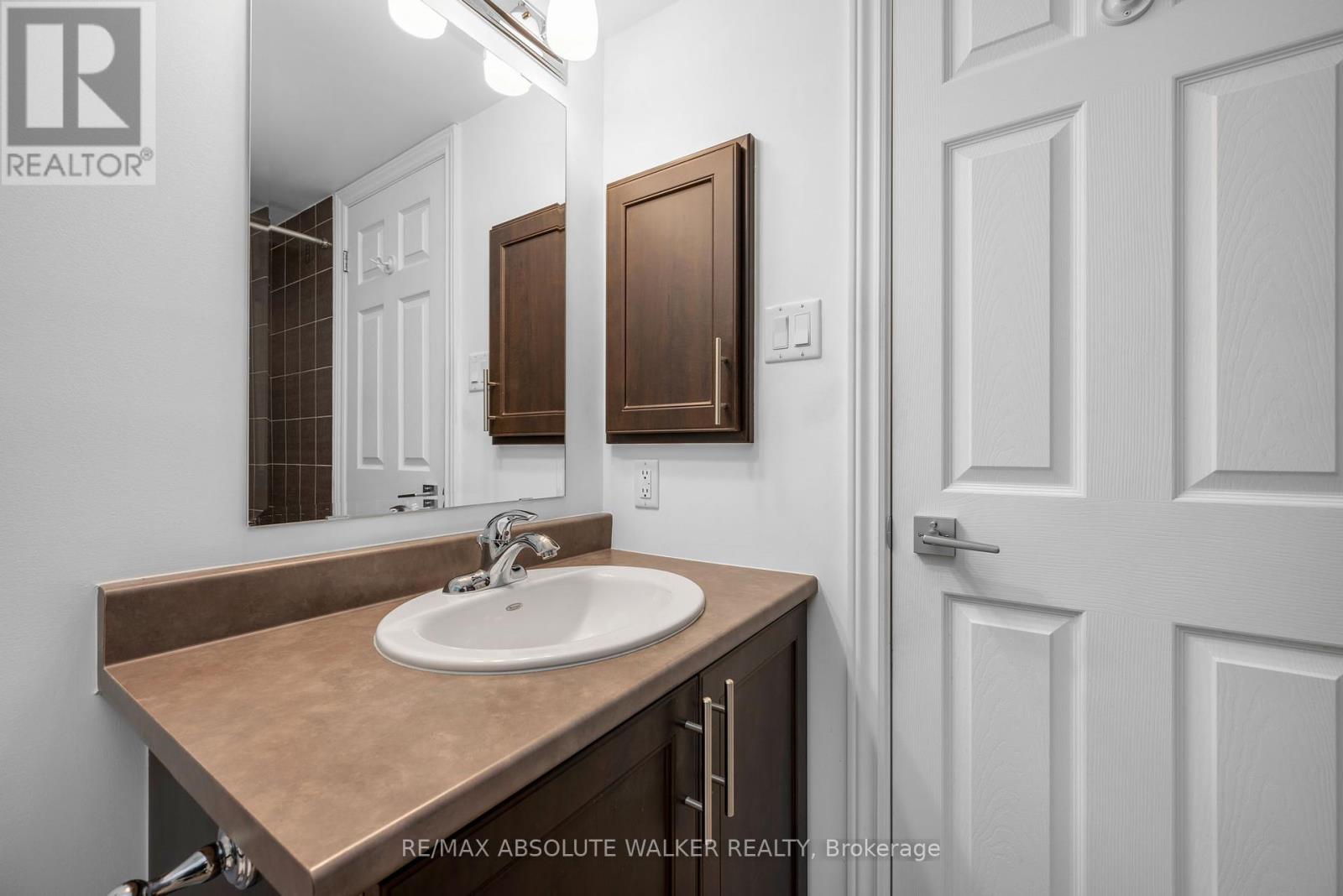 102 Brentmore Private, Ottawa, Ontario  K4A 0B7 - Photo 43 - X12356400