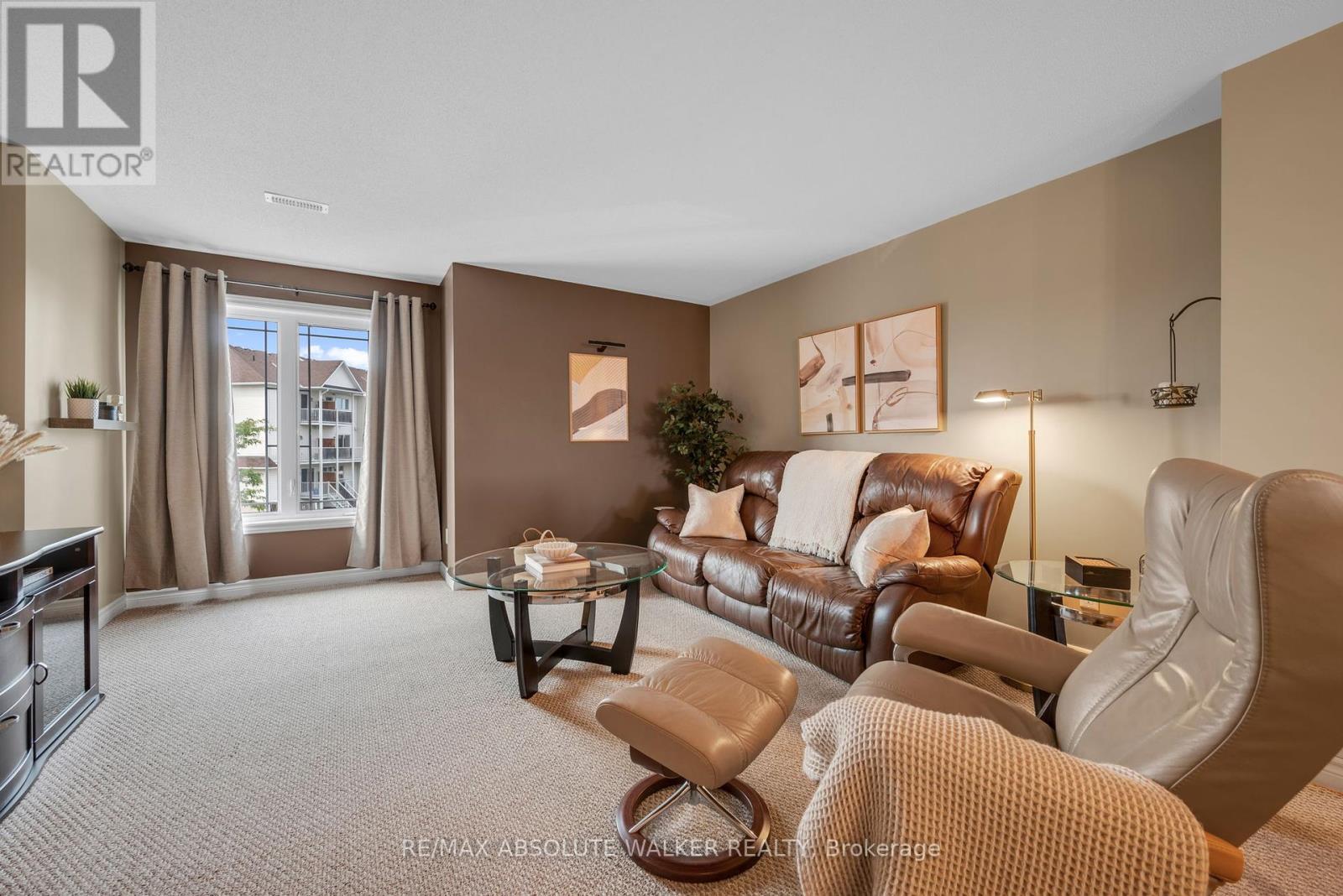 102 Brentmore Private, Ottawa, Ontario  K4A 0B7 - Photo 5 - X12356400