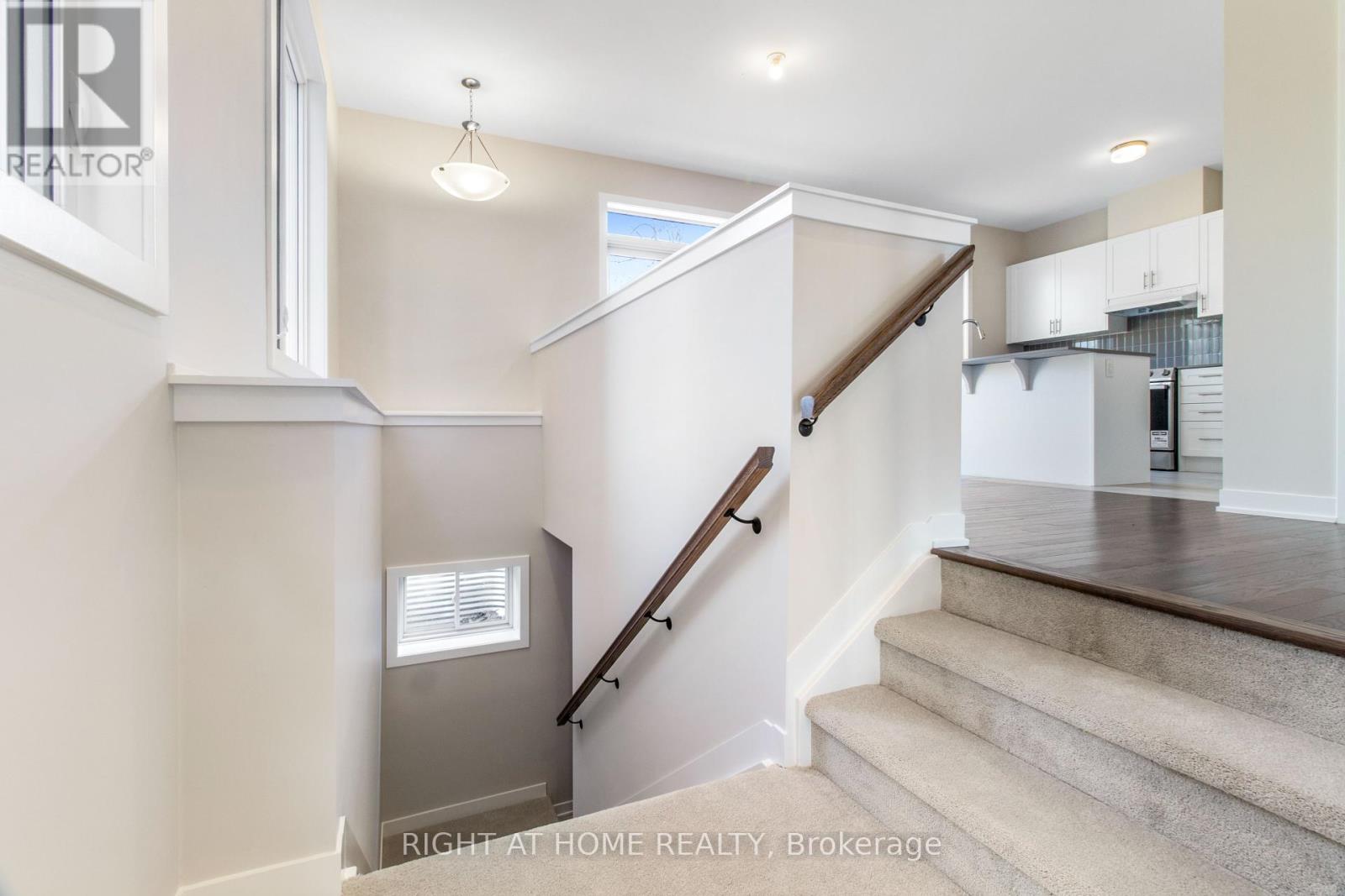 376 Appalachian Circle, Ottawa, Ontario  K2J 6X3 - Photo 10 - X12356345