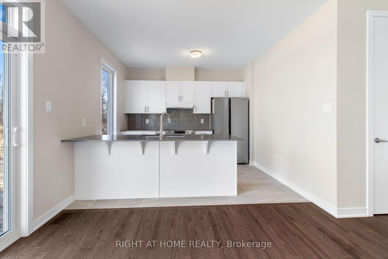 376 Appalachian Circle, Ottawa, Ontario  K2J 6X3 - Photo 13 - X12356345