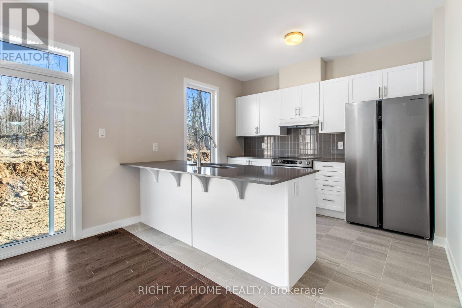 376 Appalachian Circle, Ottawa, Ontario  K2J 6X3 - Photo 14 - X12356345