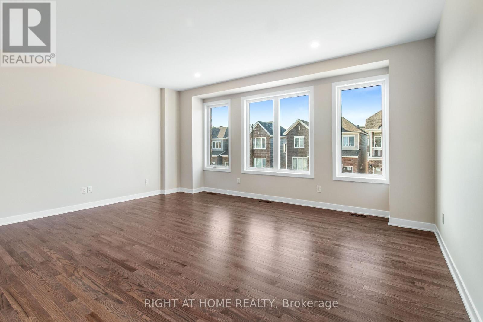 376 Appalachian Circle, Ottawa, Ontario  K2J 6X3 - Photo 15 - X12356345