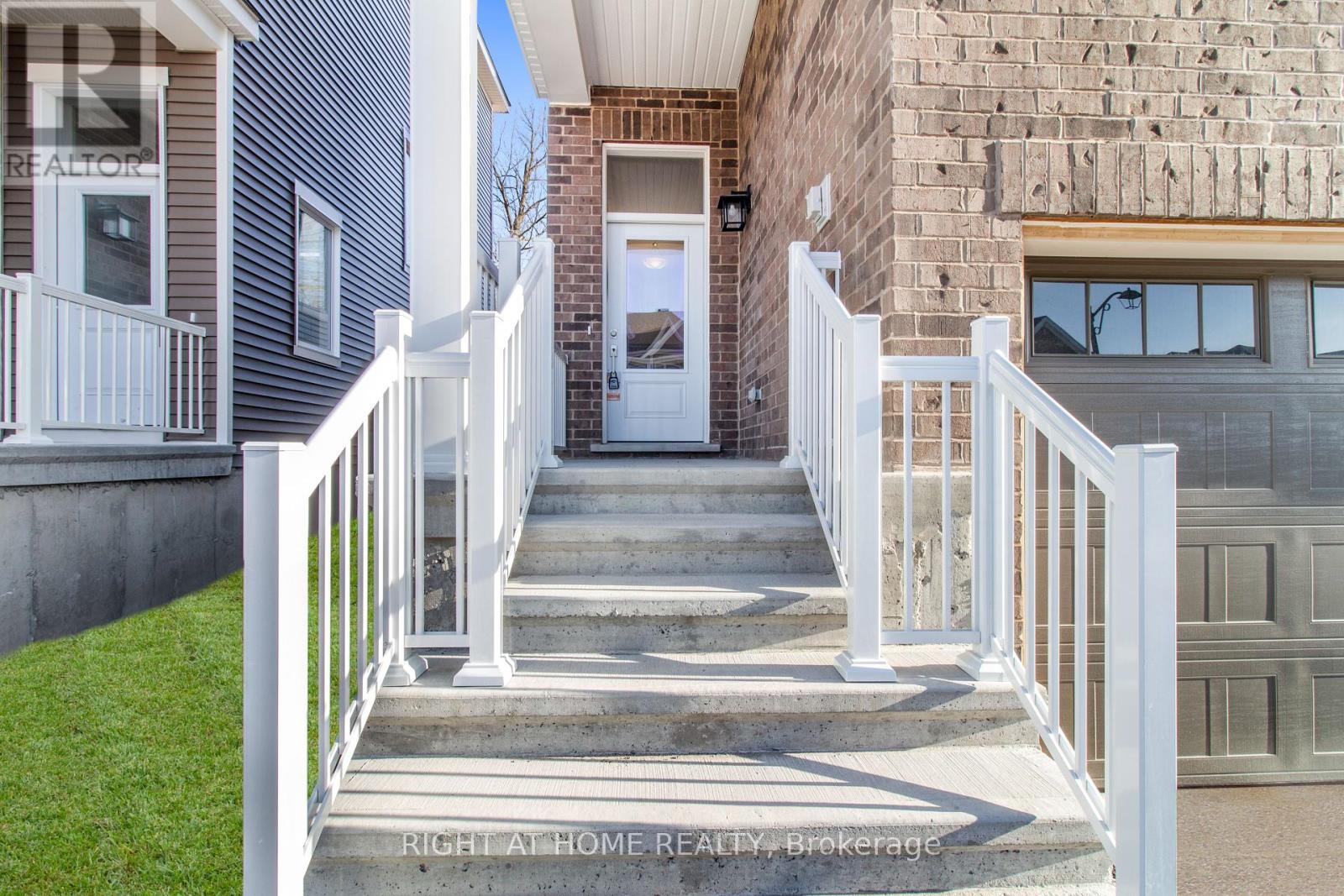 376 Appalachian Circle, Ottawa, Ontario  K2J 6X3 - Photo 8 - X12356345
