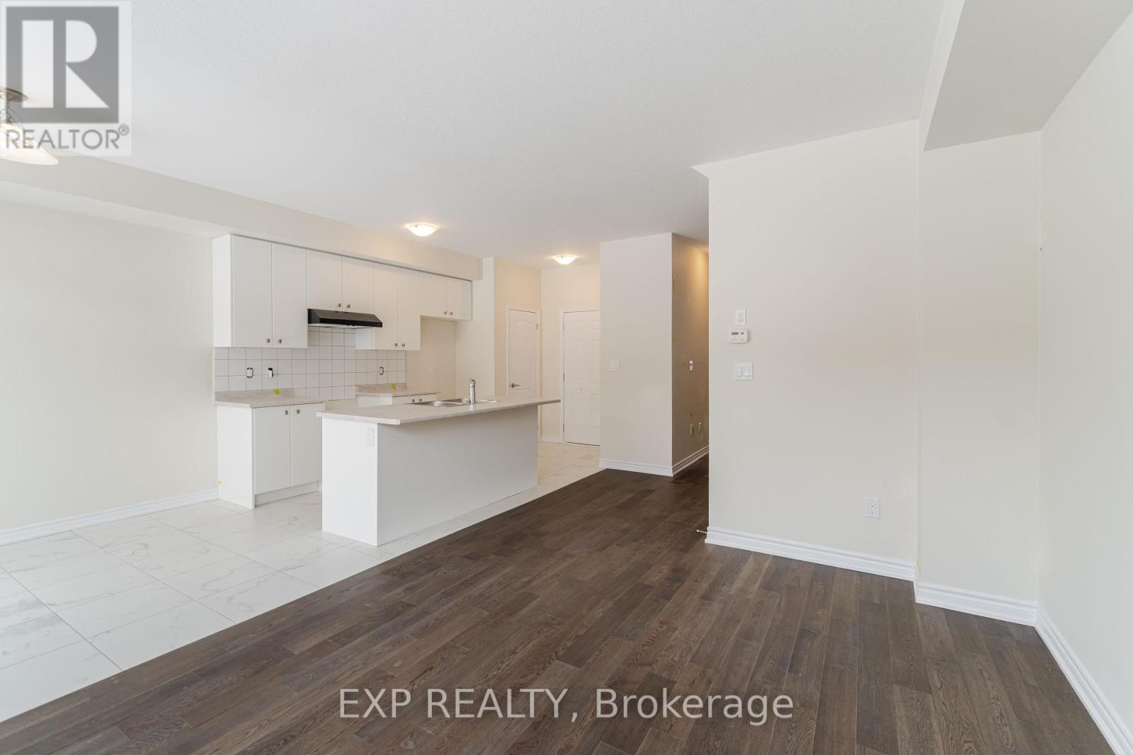 41 Ever Sweet Way, Thorold, Ontario  L2V 0K9 - Photo 13 - X12356350