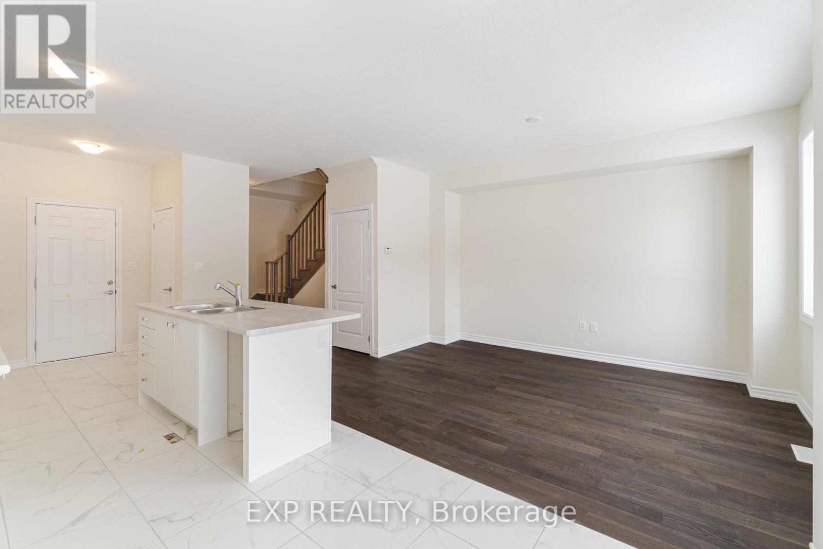 41 Ever Sweet Way, Thorold, Ontario  L2V 0K9 - Photo 14 - X12356350