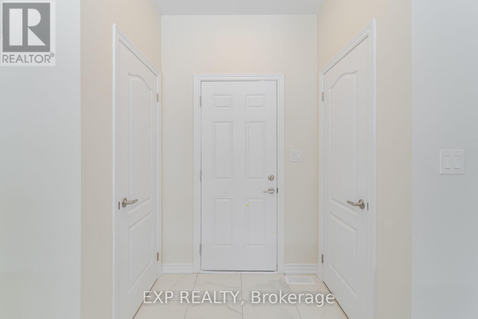 41 Ever Sweet Way, Thorold, Ontario  L2V 0K9 - Photo 32 - X12356350