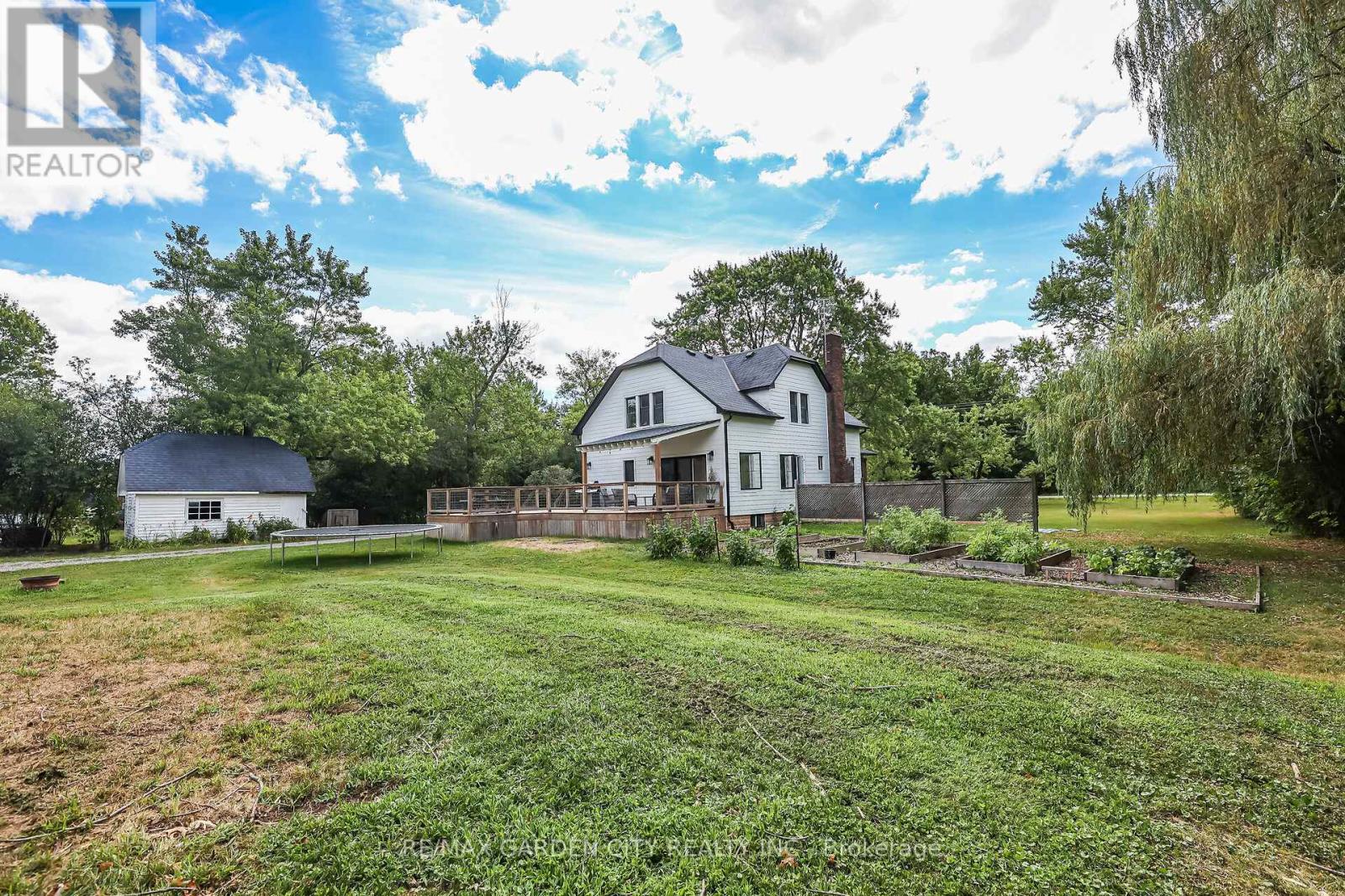 1858 Townline Road, Fort Erie, Ontario  L0S 1S0 - Photo 33 - X12356383