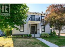 23 MOUNTAIN Street Grimsby West (541)