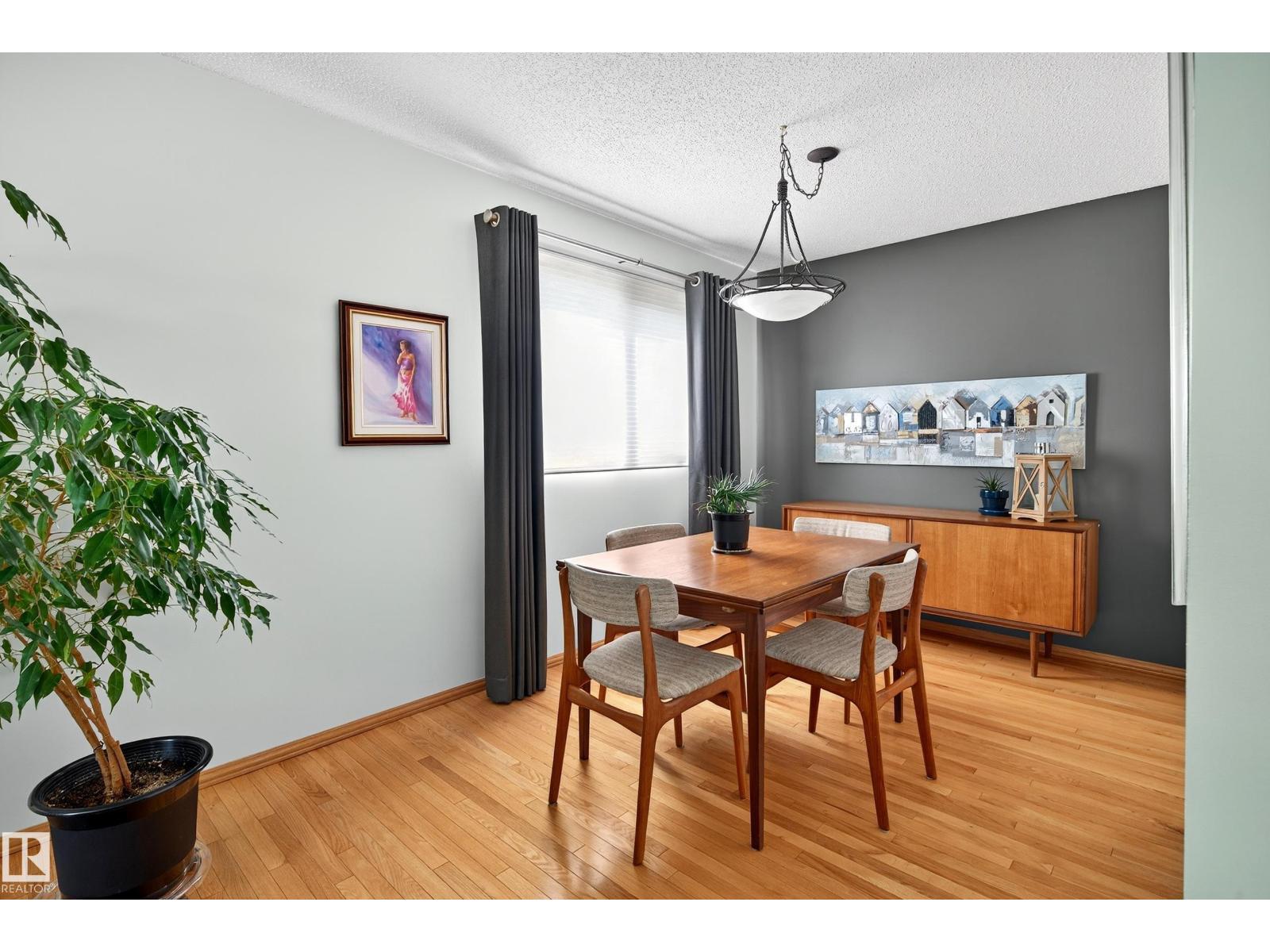 Property at 18 MARCHAND PL image 4