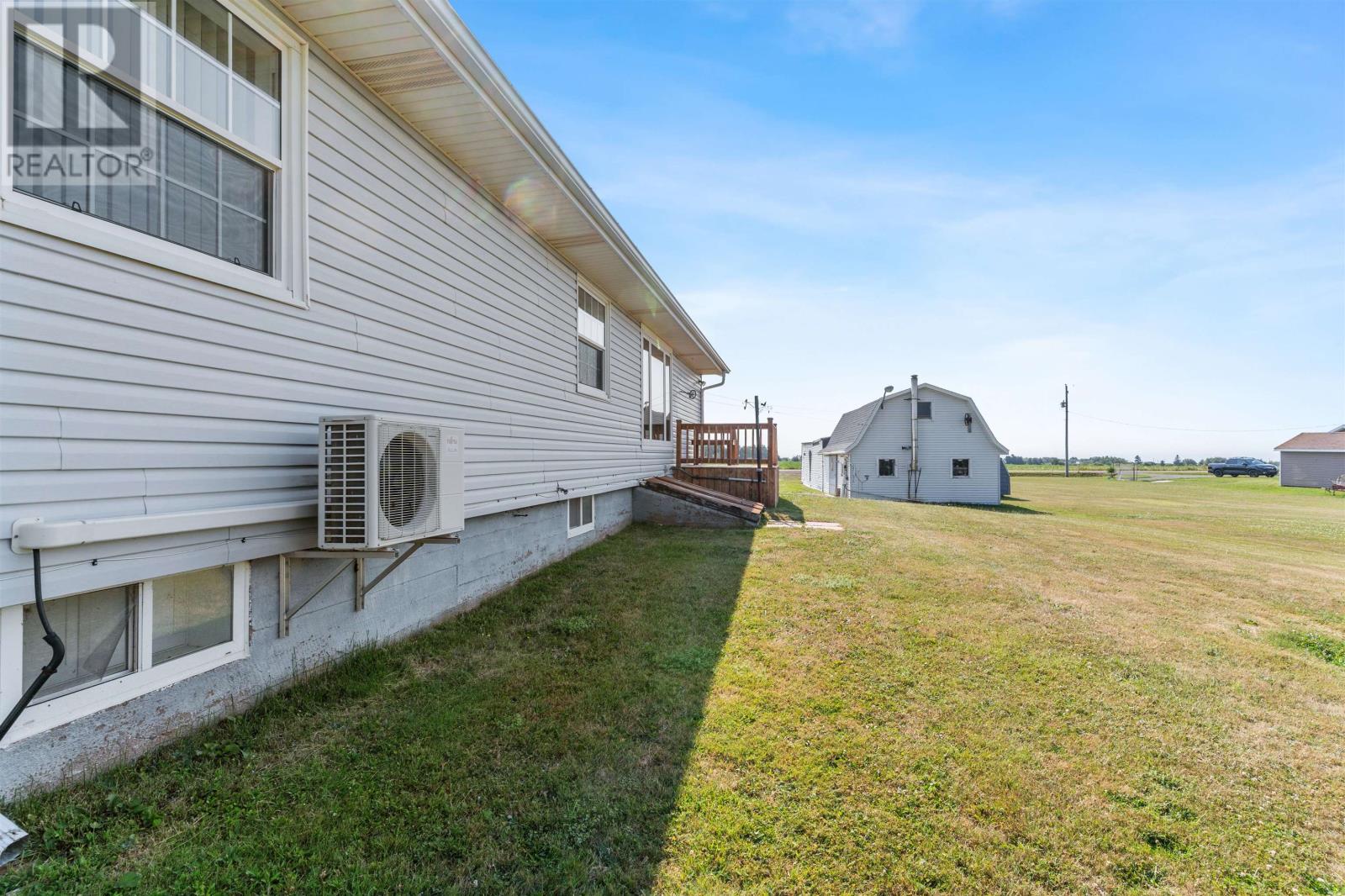 585 Cannontown Road, Mont Carmel, Prince Edward Island  C0B 2E0 - Photo 4 - 202521253