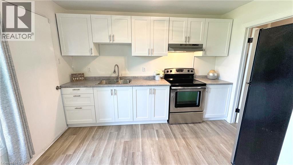 Photo 5 of 45 for 37 St. Charles Place