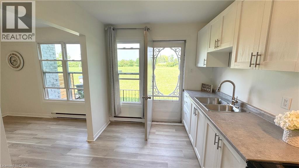 Photo 7 of 45 for 37 St. Charles Place