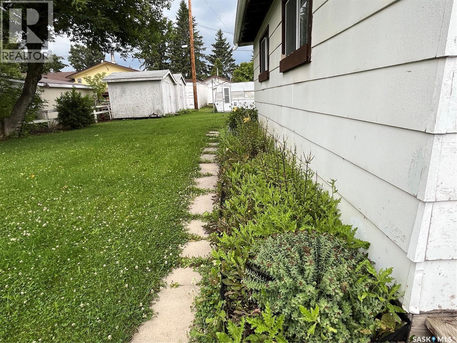 209 1st Street W, Meath Park, Saskatchewan  S0J 1T0 - Photo 8 - SK016239