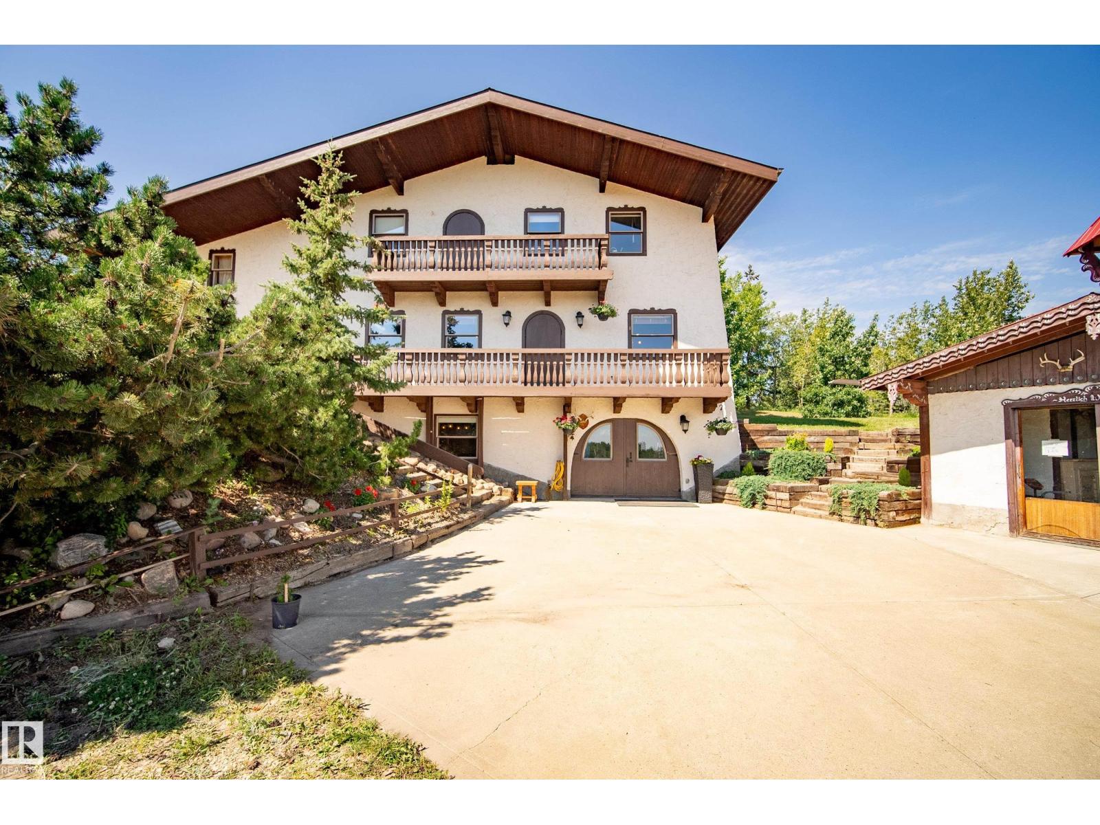 54207 Rge Road 275, Rural Sturgeon County, Alberta  T8R 1Y9 - Photo 2 - E4453971