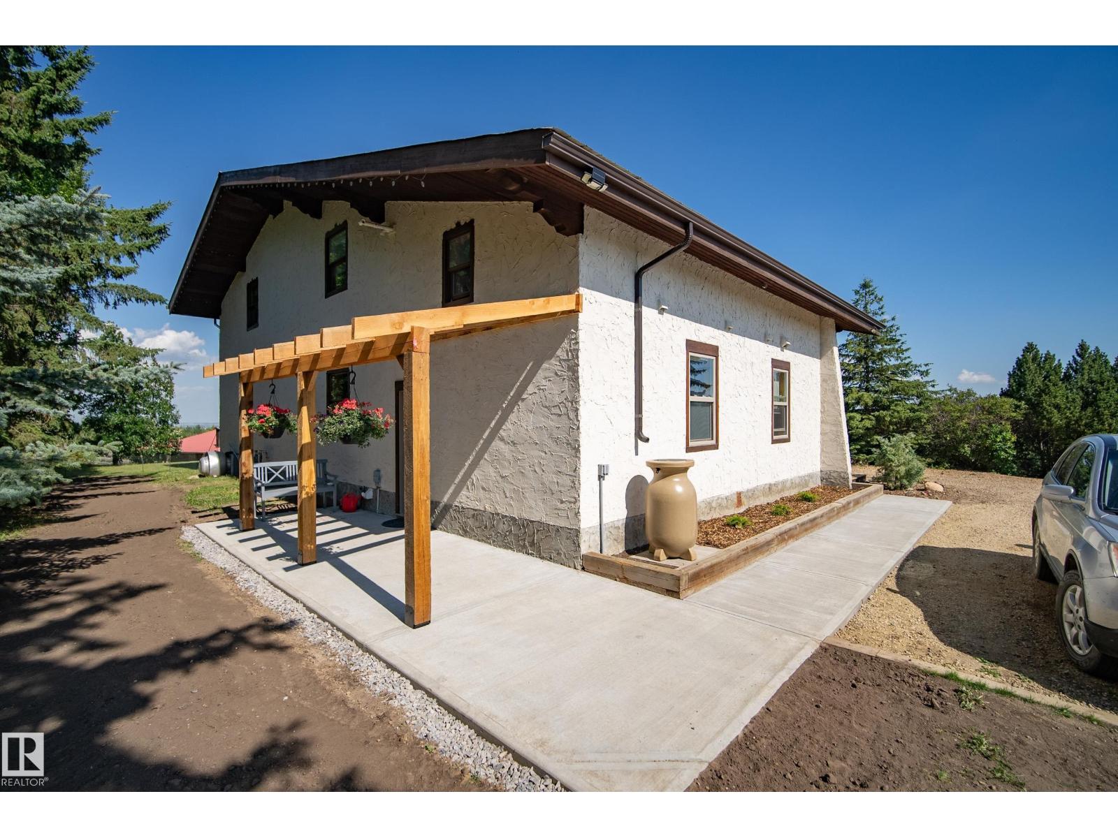 54207 Rge Road 275, Rural Sturgeon County, Alberta  T8R 1Y9 - Photo 5 - E4453971