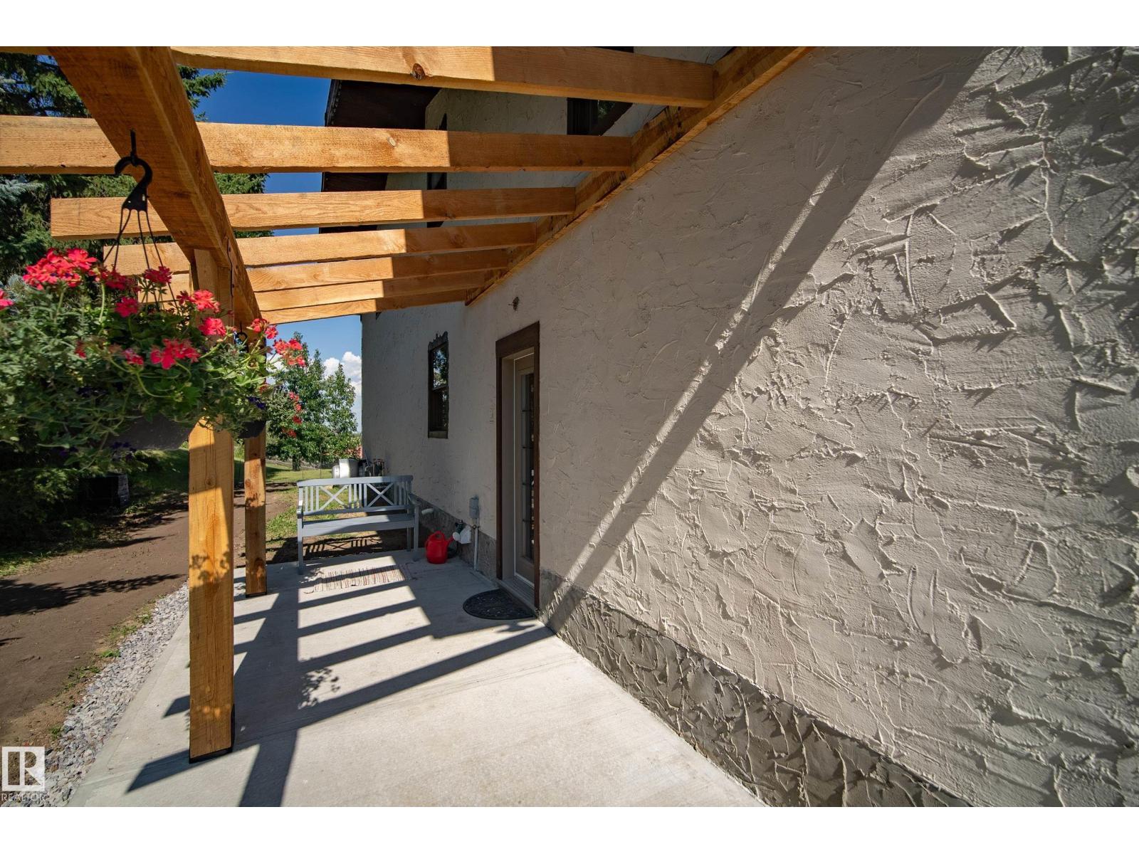 54207 Rge Road 275, Rural Sturgeon County, Alberta  T8R 1Y9 - Photo 6 - E4453971