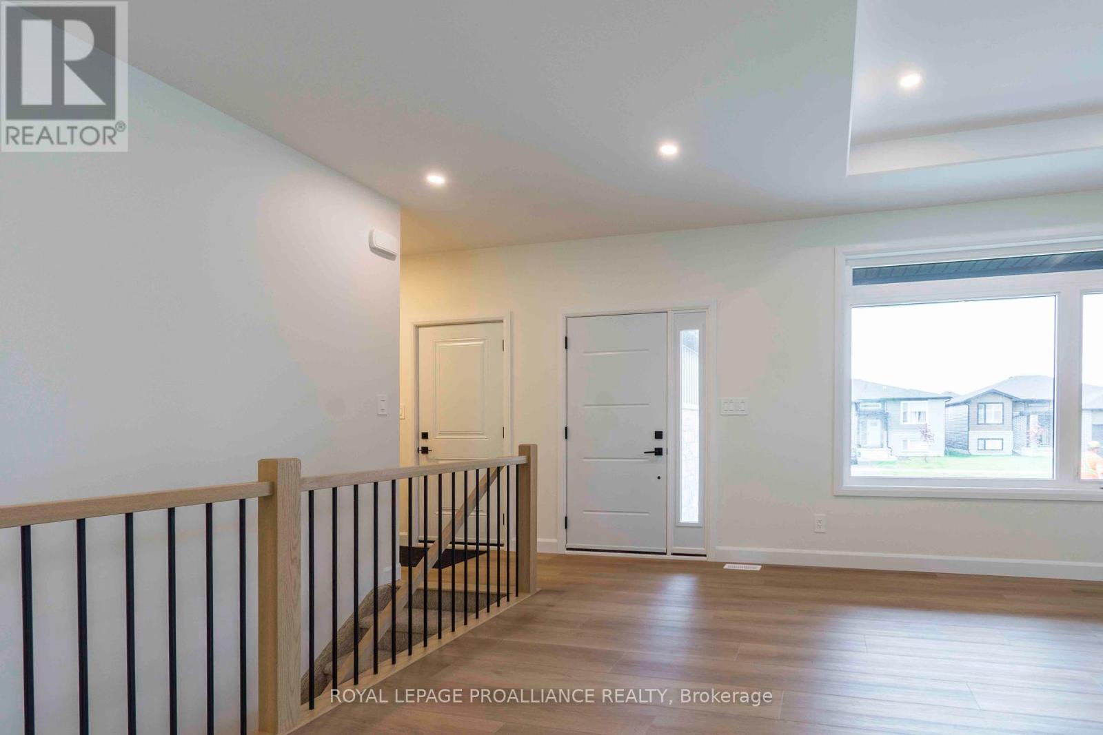 23 Schmidt Way, Quinte West (Murray Ward), Ontario  K8V 0L5 - Photo 3 - X12201573