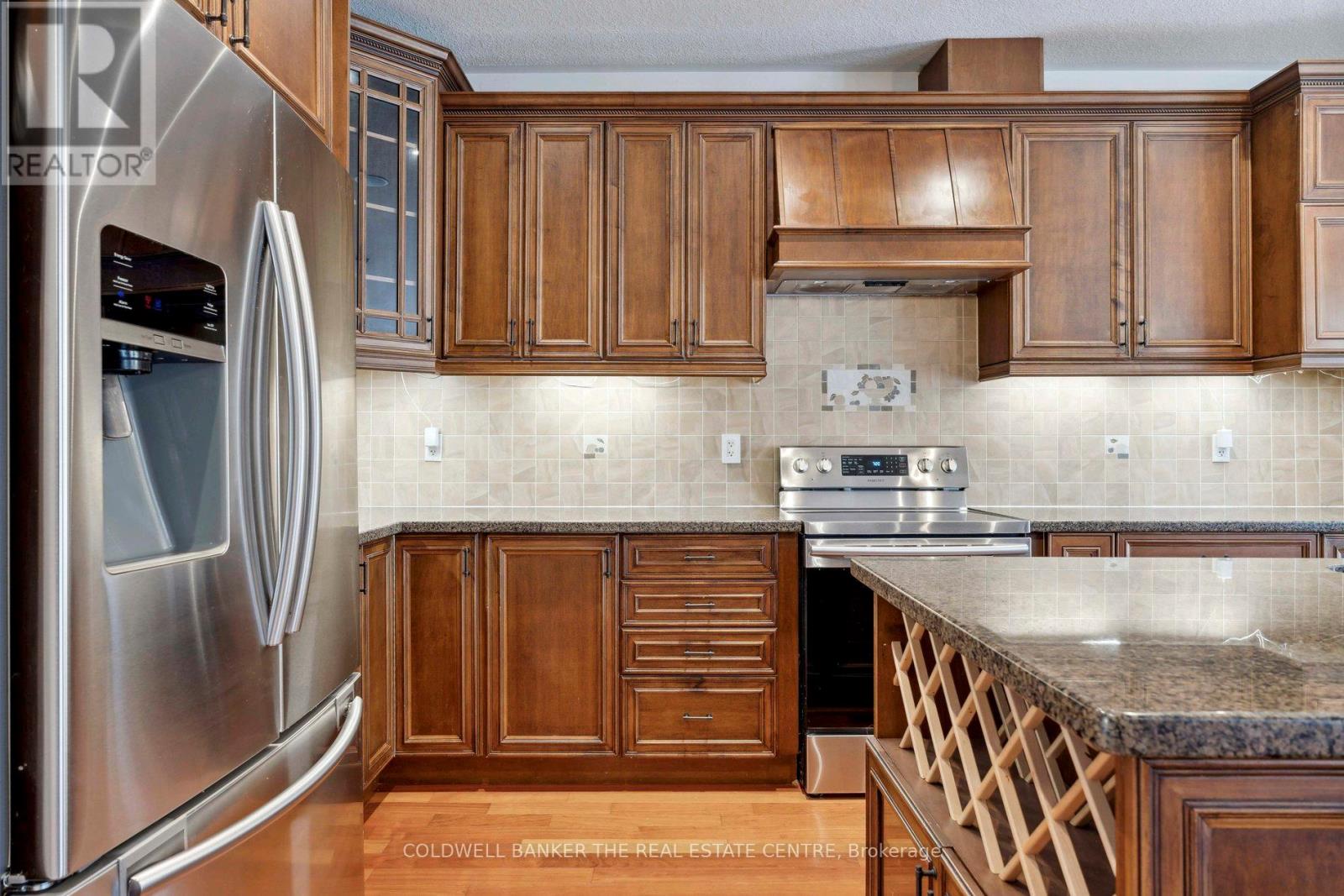 54 Pine Post Road, Georgina, Ontario  L0E 1P0 - Photo 21 - N12356438