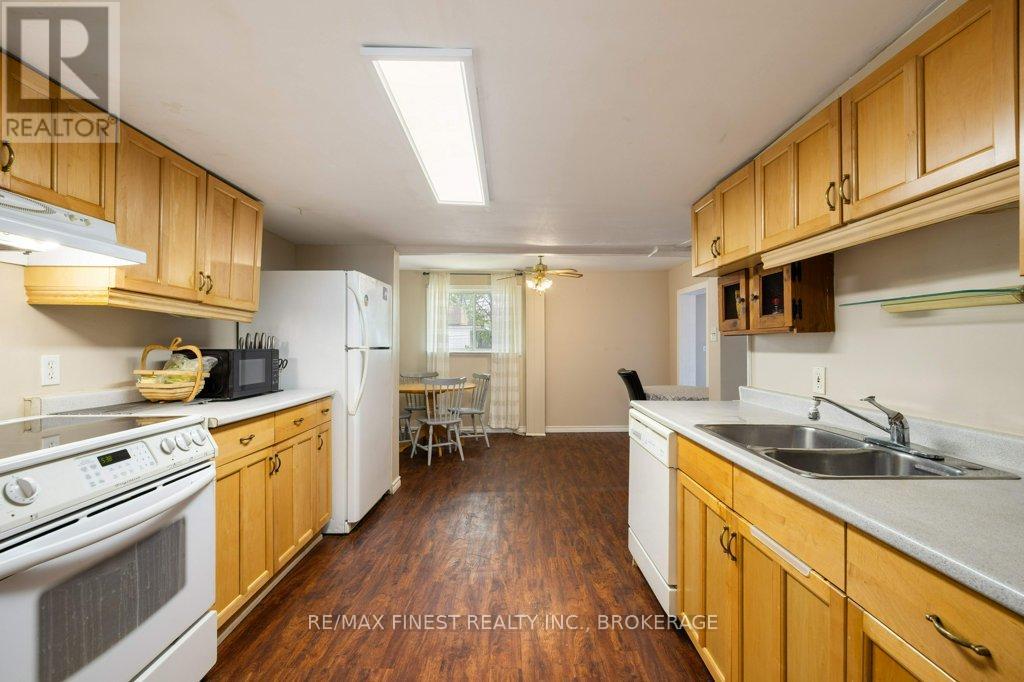 356 York Street, Kingston, Ontario  K7K 1R9 - Photo 11 - X12356467