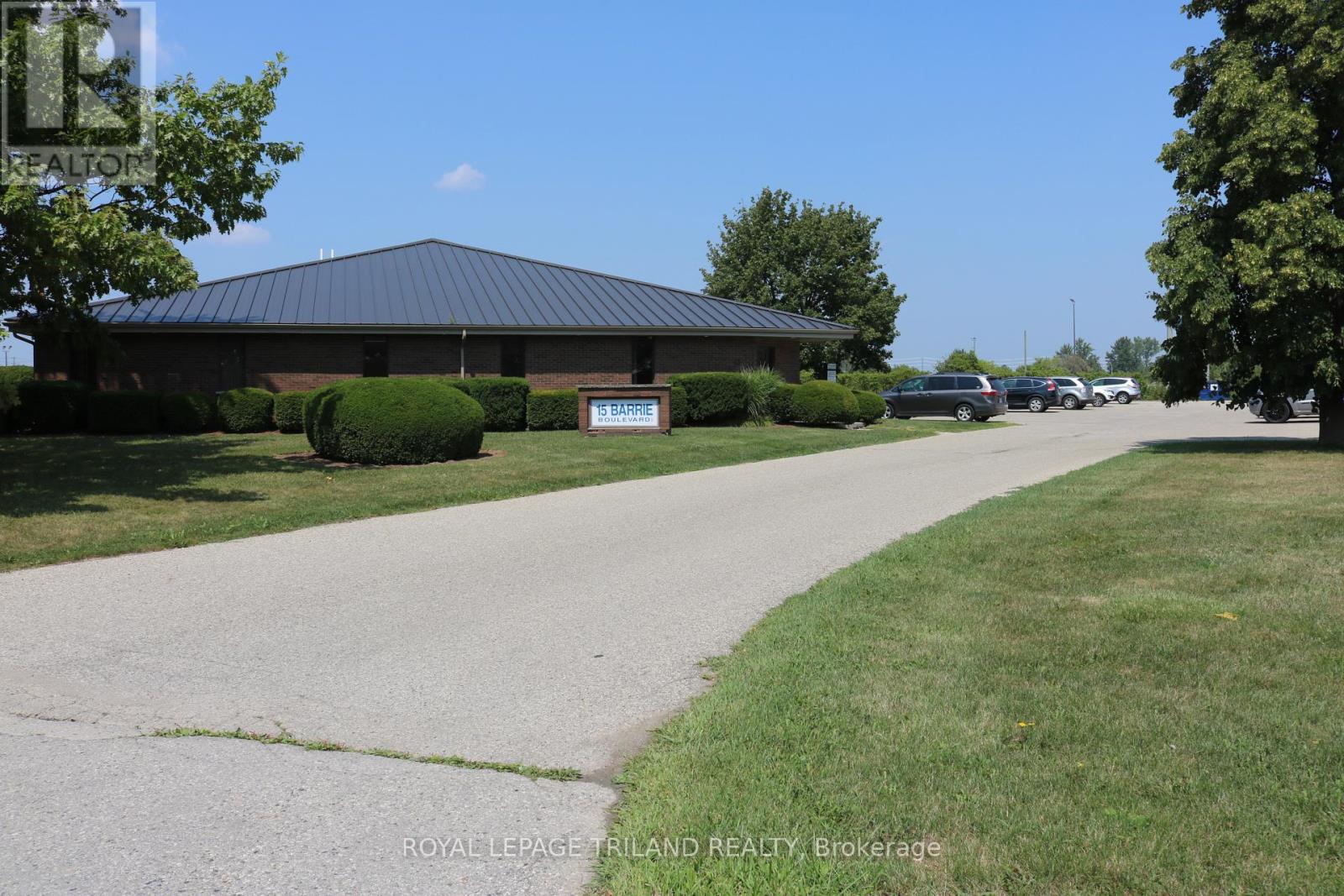 15 BARRIE BOULEVARD, St. Thomas, Ontario