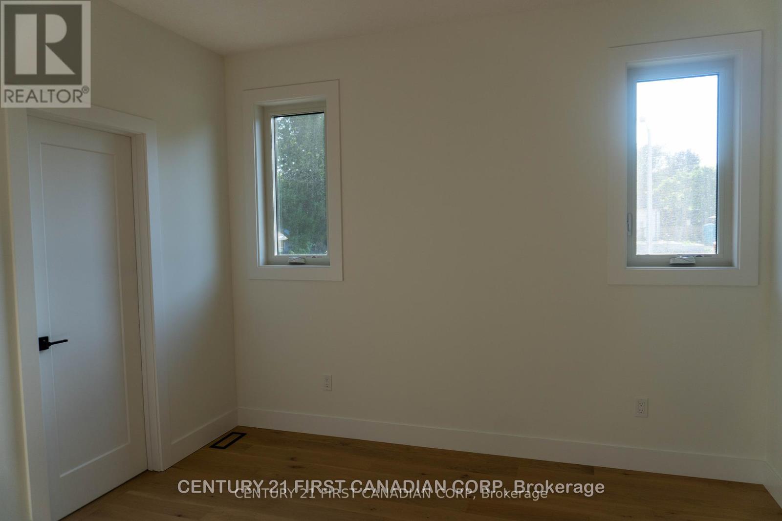 16 - 430 Head Street, Strathroy-Caradoc (Ne), Ontario  N7G 2K2 - Photo 34 - X12356481