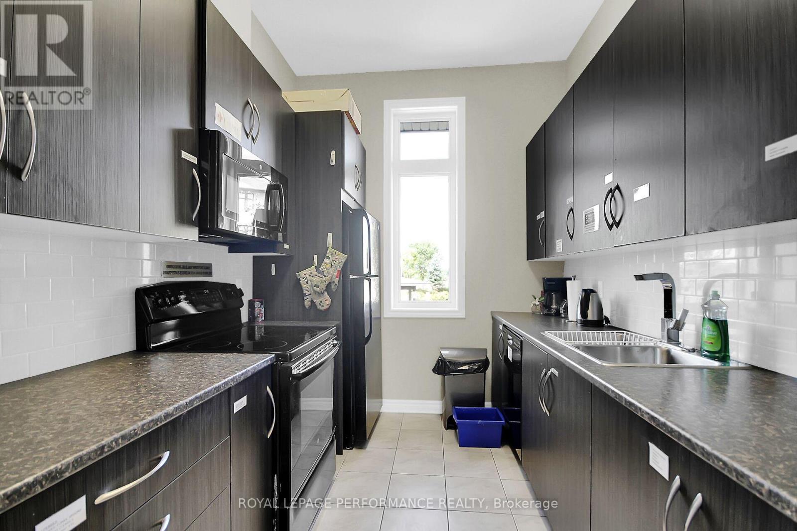 302 - 130 Guelph Private, Ottawa, Ontario  K2T 0J1 - Photo 25 - X12356465