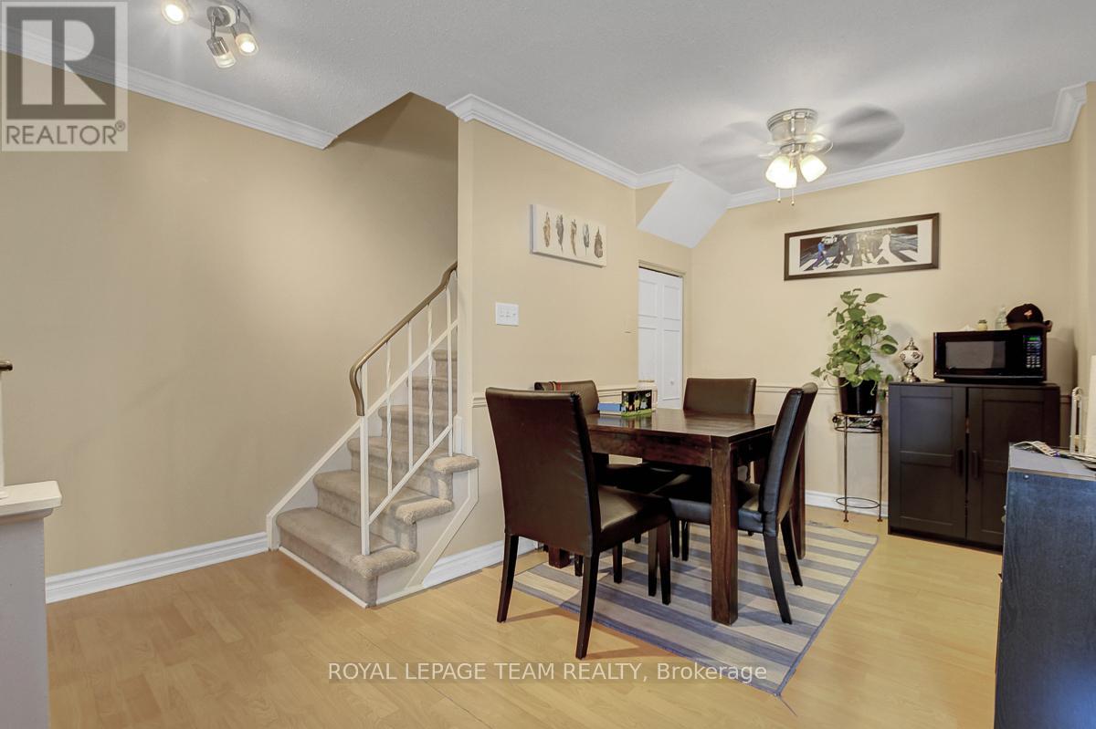 C - 9 Forester Crescent, Ottawa, Ontario  K2H 8Y1 - Photo 10 - X12356524