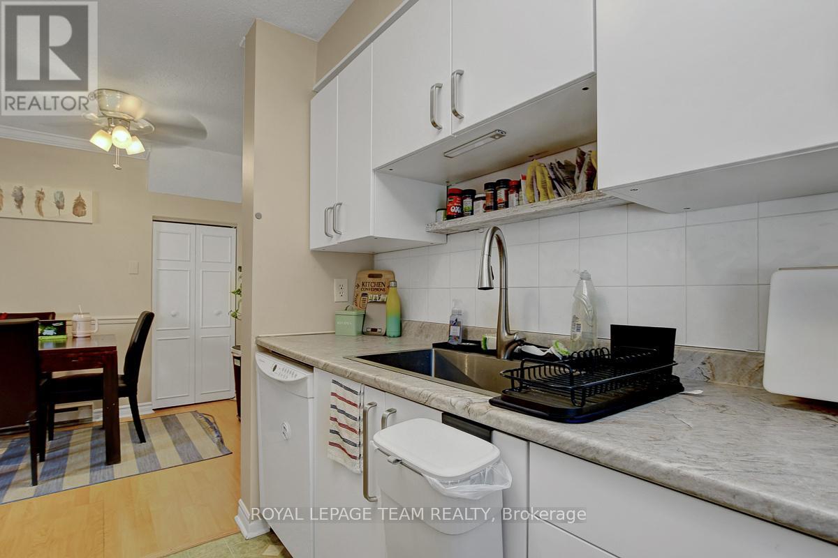 C - 9 Forester Crescent, Ottawa, Ontario  K2H 8Y1 - Photo 15 - X12356524