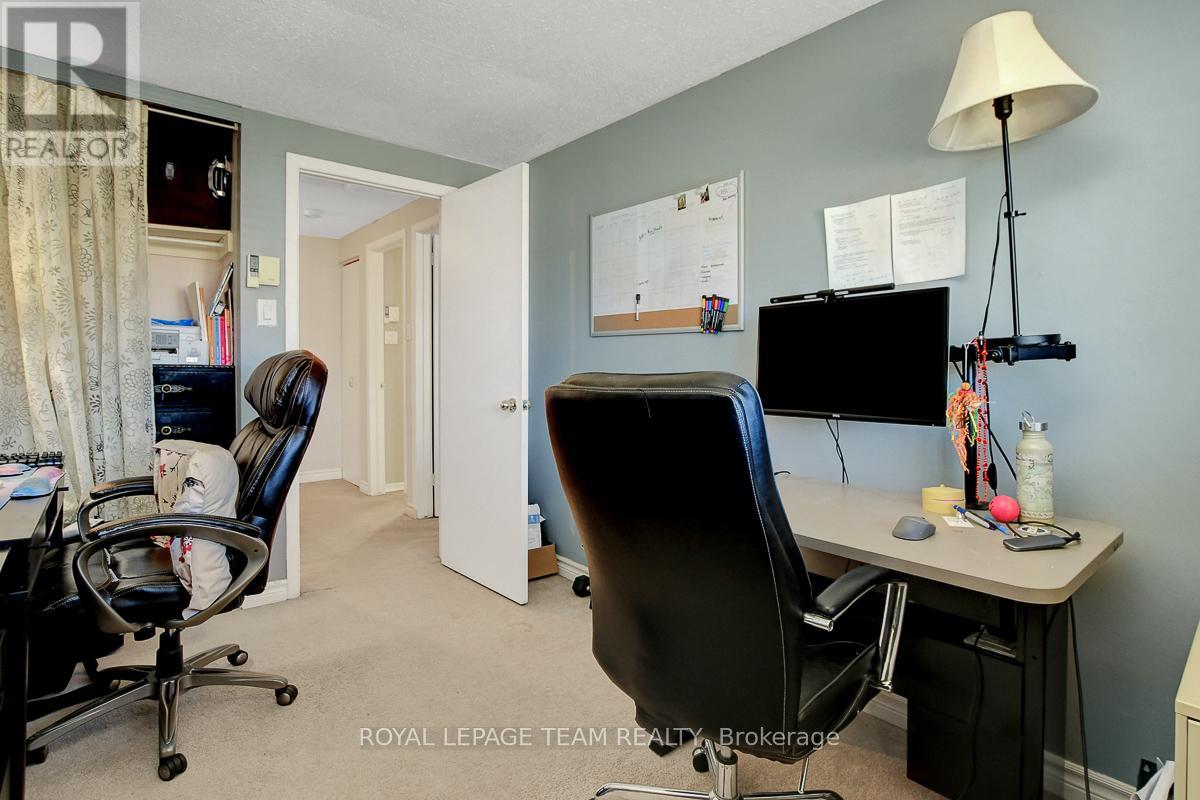 C - 9 Forester Crescent, Ottawa, Ontario  K2H 8Y1 - Photo 19 - X12356524
