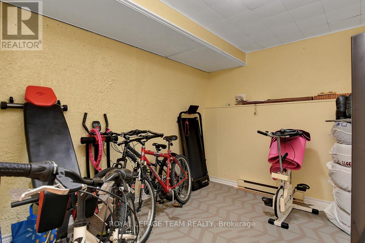 C - 9 Forester Crescent, Ottawa, Ontario  K2H 8Y1 - Photo 22 - X12356524