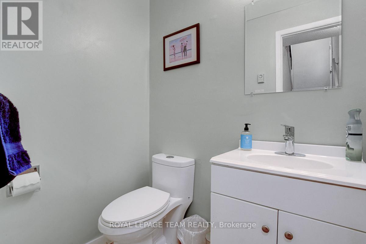 C - 9 Forester Crescent, Ottawa, Ontario  K2H 8Y1 - Photo 23 - X12356524