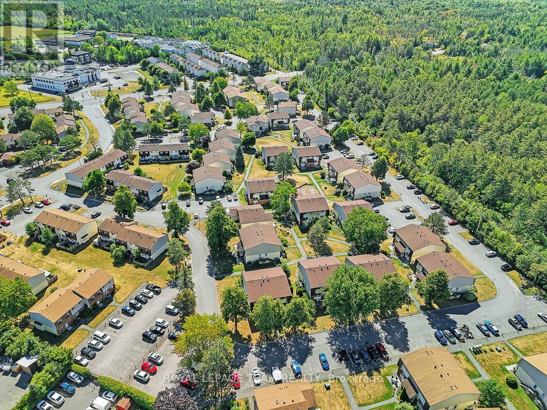 C - 9 Forester Crescent, Ottawa, Ontario  K2H 8Y1 - Photo 28 - X12356524