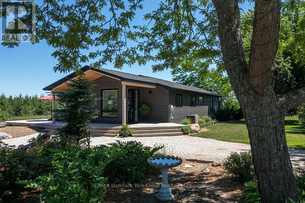 125 Mountain Road, Meaford, Ontario  N4L 1W6 - Photo 10 - X12291275