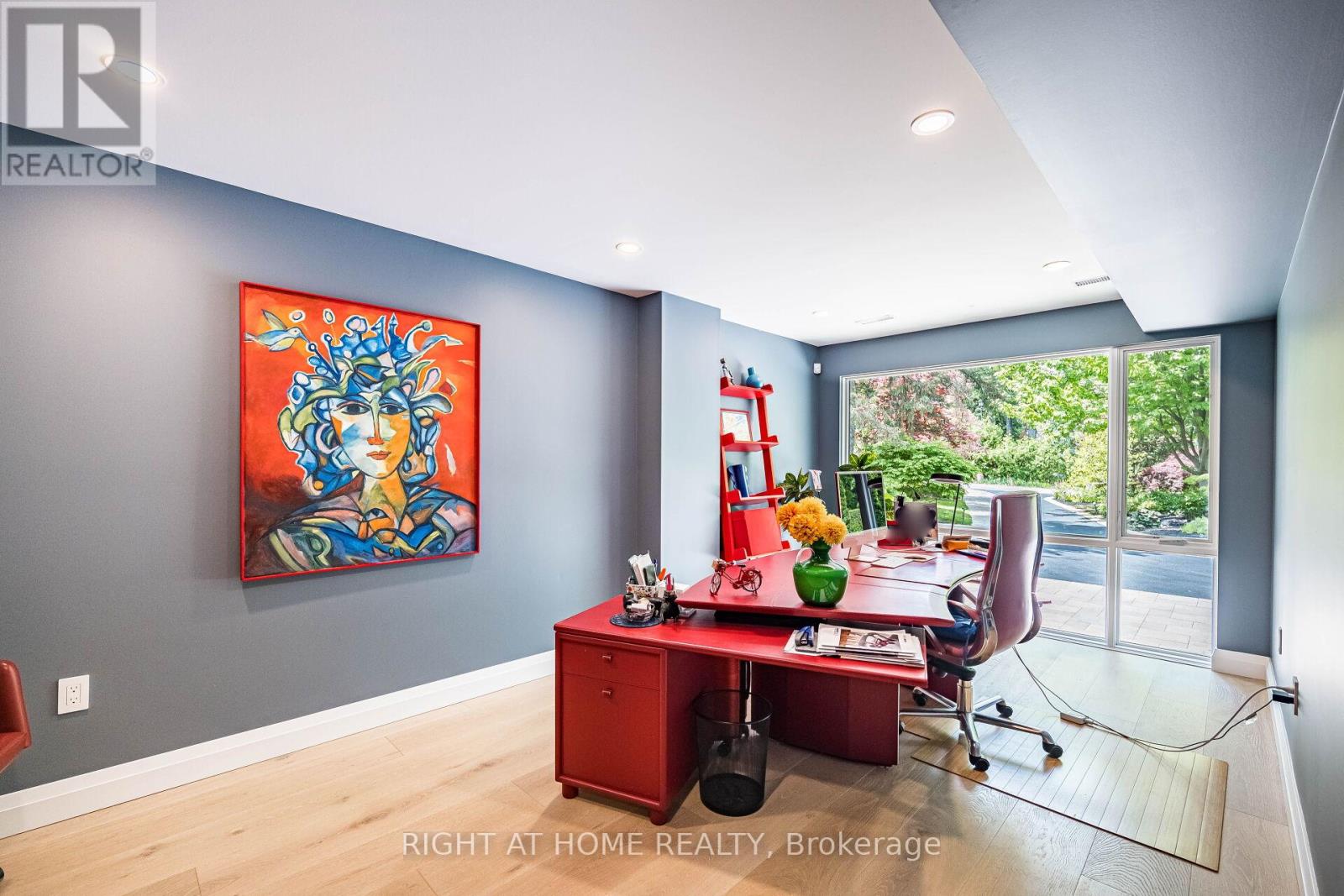 1 Friars Lane, Toronto (Princess-Rosethorn), Ontario  M9A 1T6 - Photo 18 - W12356381