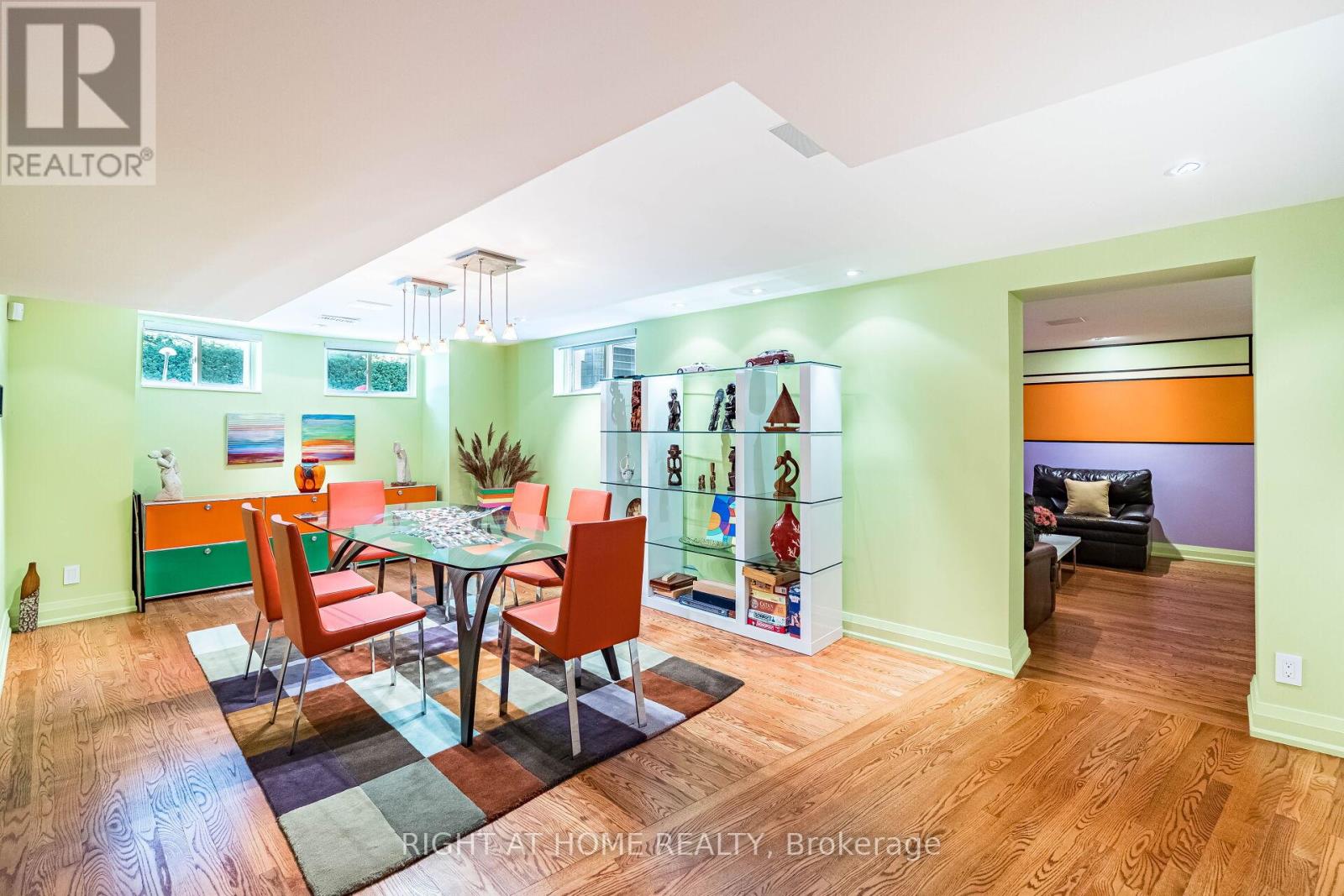 1 Friars Lane, Toronto (Princess-Rosethorn), Ontario  M9A 1T6 - Photo 30 - W12356381