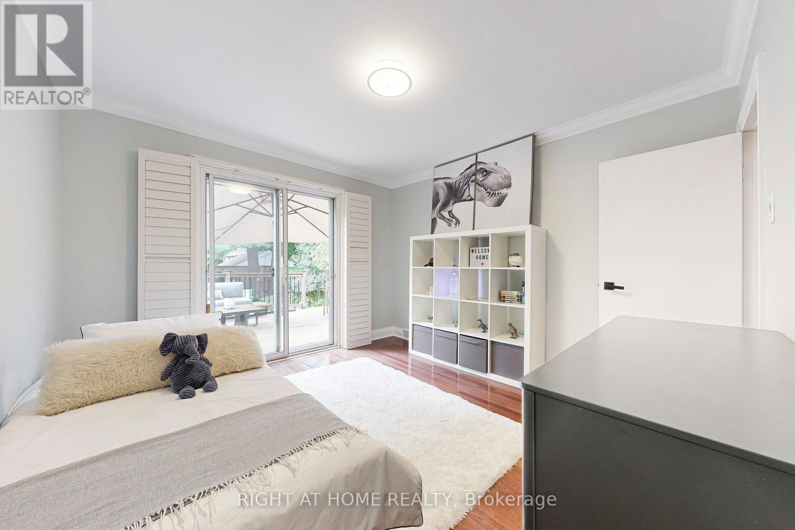 66 Cliveden Avenue, Toronto (Stonegate-Queensway), Ontario  M8Z 3N1 - Photo 22 - W12356415