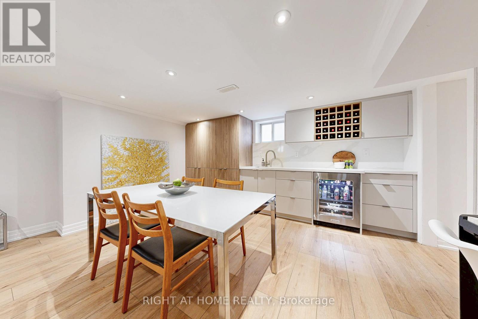 66 Cliveden Avenue, Toronto (Stonegate-Queensway), Ontario  M8Z 3N1 - Photo 25 - W12356415