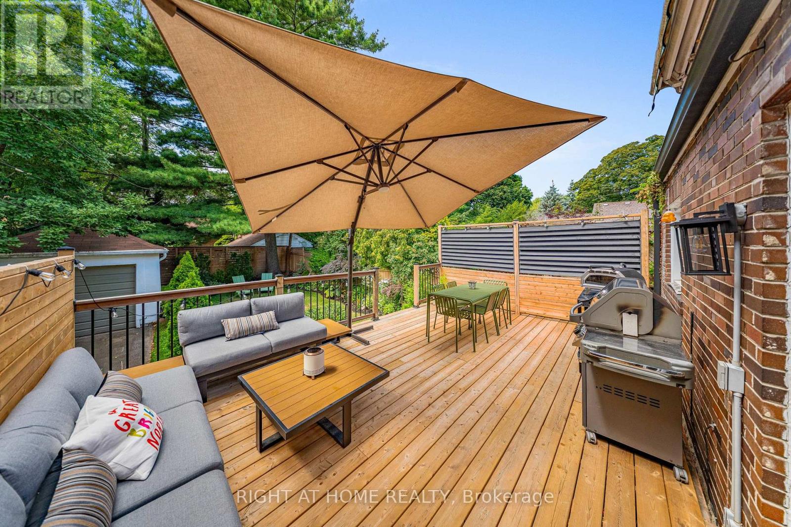 66 Cliveden Avenue, Toronto (Stonegate-Queensway), Ontario  M8Z 3N1 - Photo 34 - W12356415