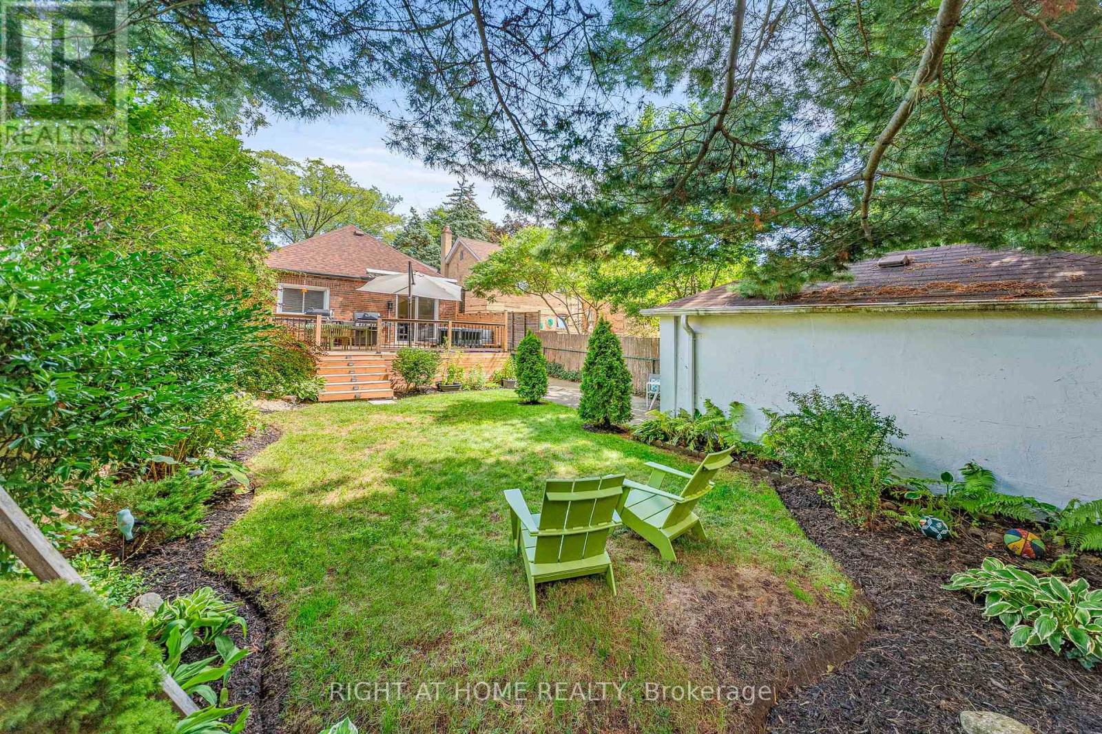 66 Cliveden Avenue, Toronto (Stonegate-Queensway), Ontario  M8Z 3N1 - Photo 38 - W12356415