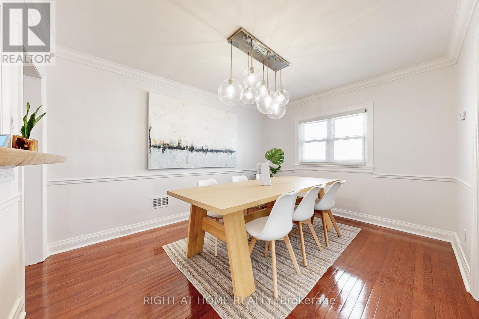 66 Cliveden Avenue, Toronto (Stonegate-Queensway), Ontario  M8Z 3N1 - Photo 9 - W12356415