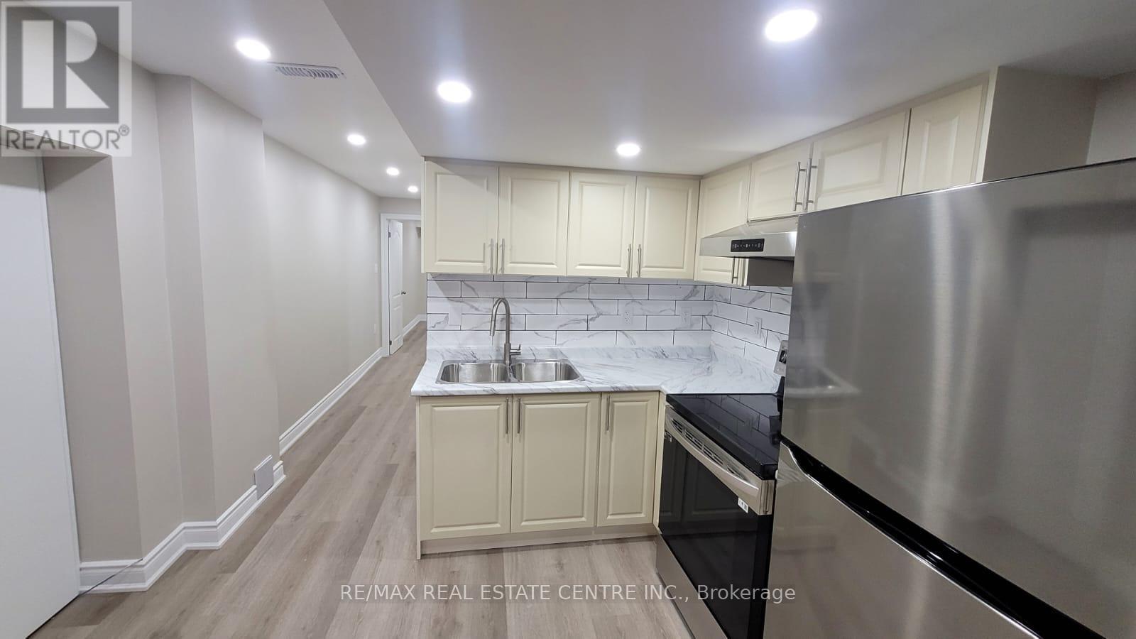 Bsmt - 36 Clunburry Road, Brampton, Ontario  L7A 5B5 - Photo 9 - W12356443