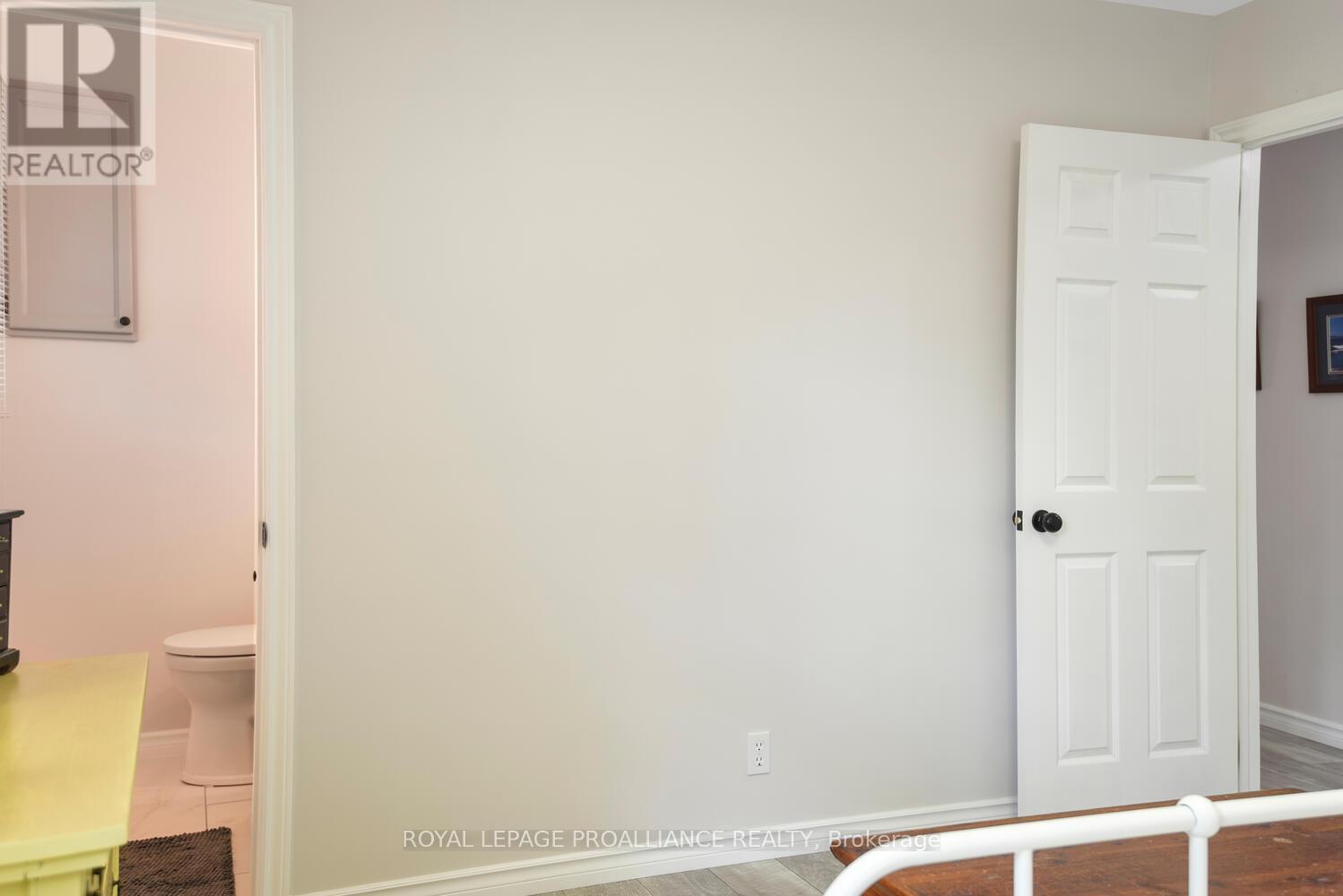 342 Abbott Street W, Brockville, Ontario  K6V 5Y9 - Photo 24 - X12356511